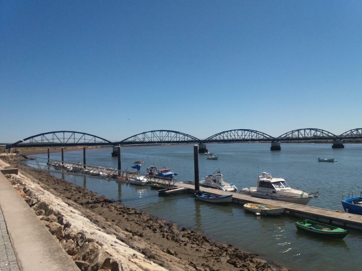Typical Fishing Village In Historic Center I Portimão Esterno foto
